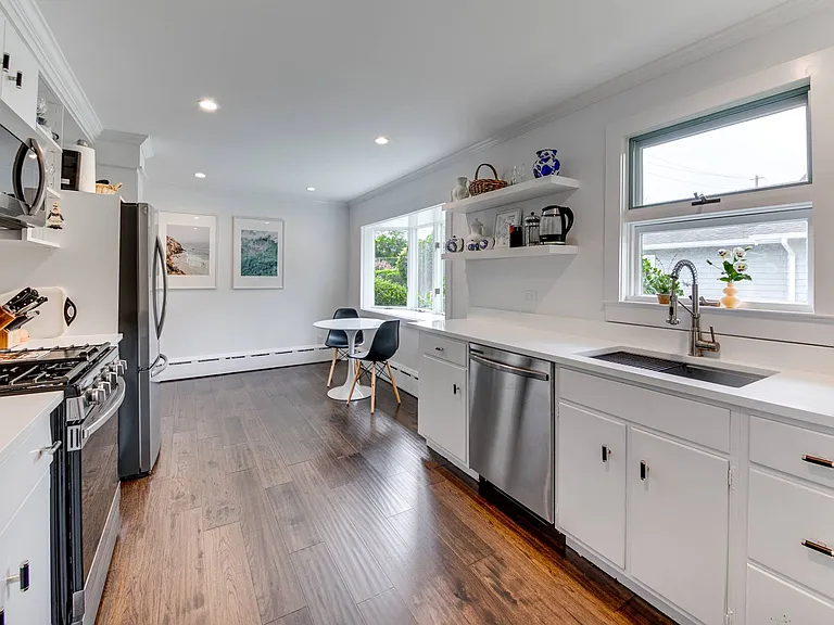 13 McGuirk St — Photo 12