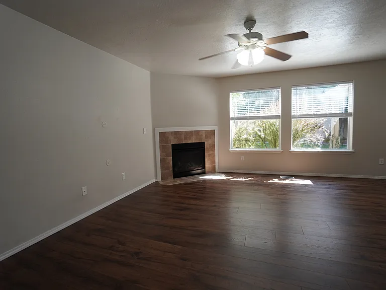 2934 NW 11th Ave — Photo 9