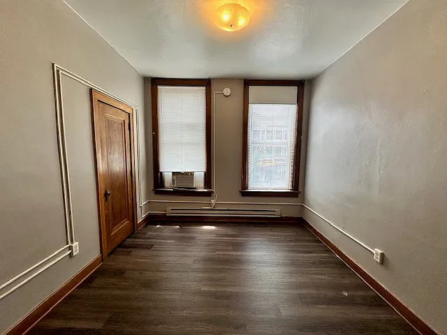 Studio, 700 sqft, $895 — Photo 3