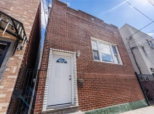 5809 Waldron St, Flushing, NY 11368