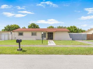 10845 SW 26th Ter, Miami, FL 33165