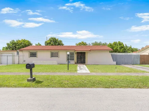 10845 SW 26th Ter, Miami, FL 33165