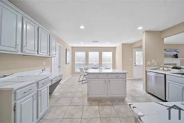 1230 Birchstone Dr — Photo 32