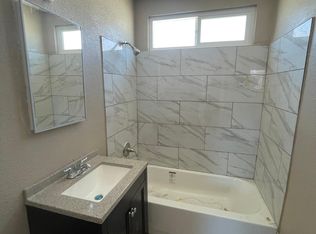 845 E Fredricks St, Barstow, CA 92311