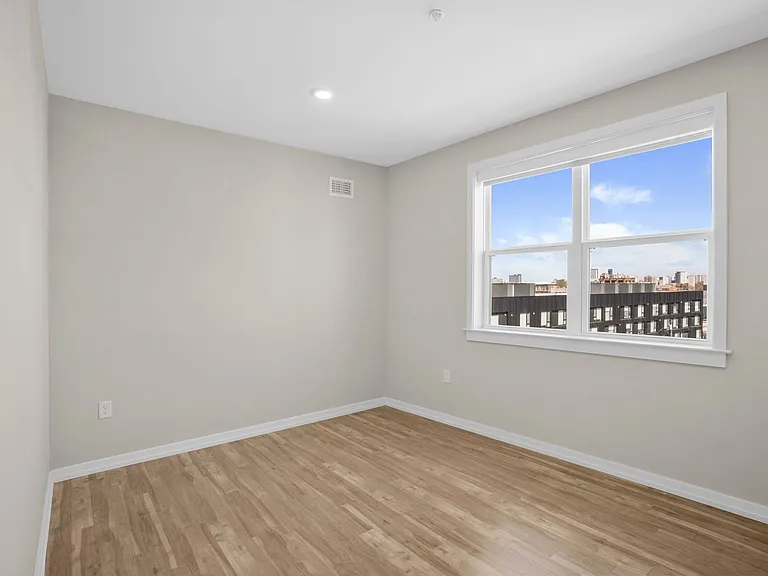 The Keystone Apartments — Photo 106