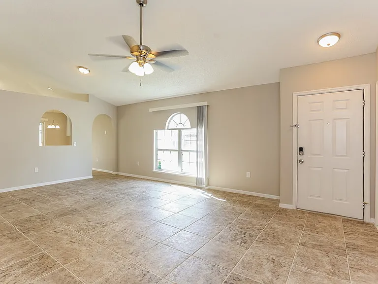 3467 Net Ct — Photo 3