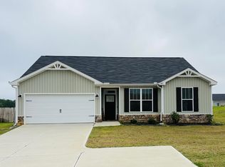587 Pine St, Warrenville, SC 29851