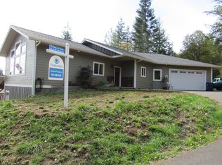 1560 N Laurel St, Coquille, OR 97423