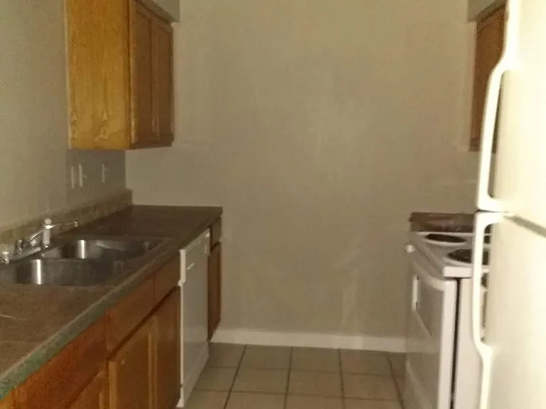 10931 Roger Dr #B — Photo 8