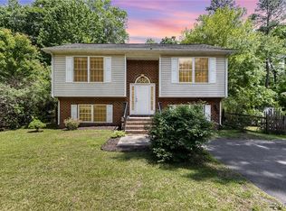 608 Southampton Dr, Ruther Glen, VA 22546