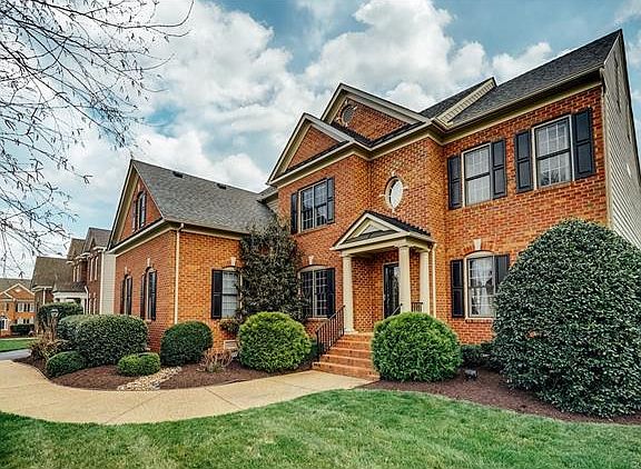 2nd image of 4537 Hickory Lake Ct