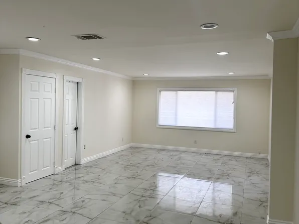8022 Longridge Ave, North Hollywood, CA 91605