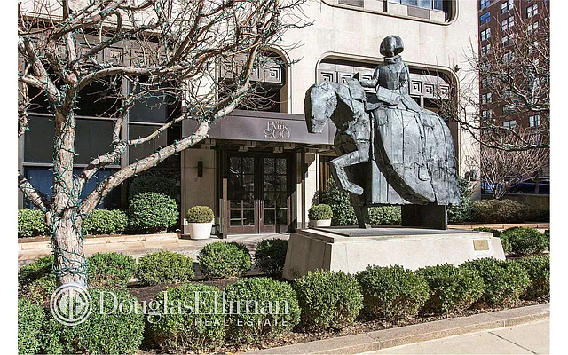 Sold by Douglas Elliman | media 17