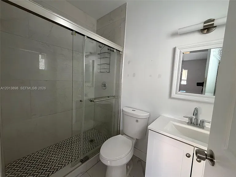 2241 N 62nd Ave — Photo 7