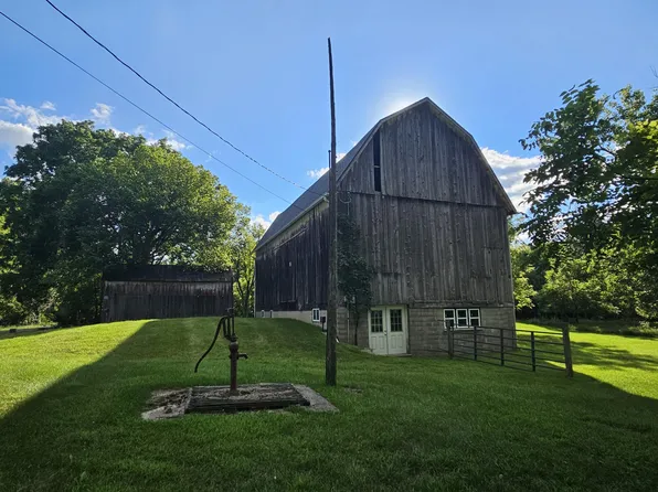 490 Tiffany St, Brooklyn, MI 49230