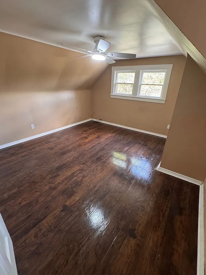 691 S Irvine St #3 — Photo 3