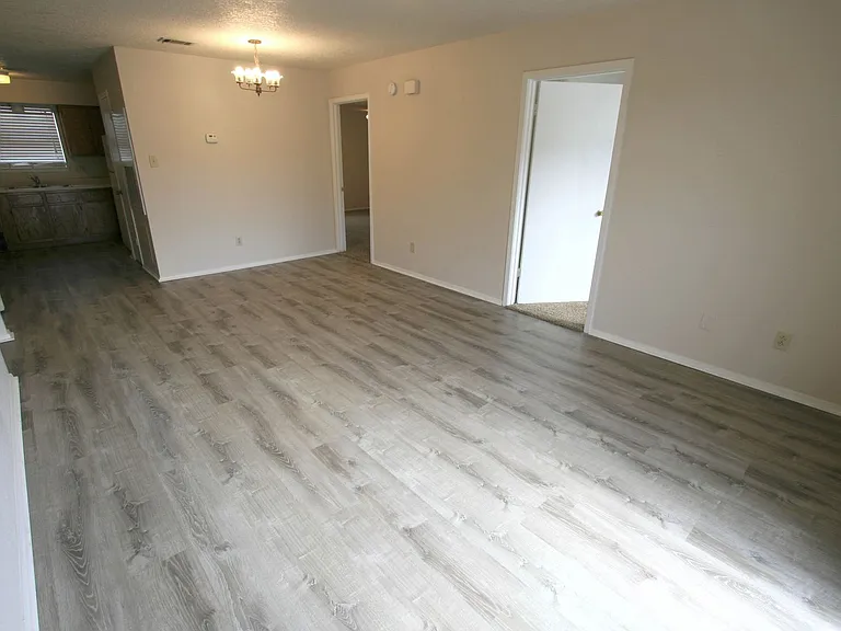 1102 Spring Loop — Photo 10