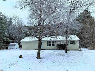 5197 Crosby Rd, Cadillac, MI, 49601
