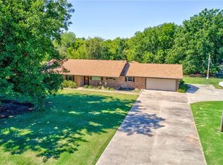 801 S Cemetery Rd, Tuttle, OK 73089