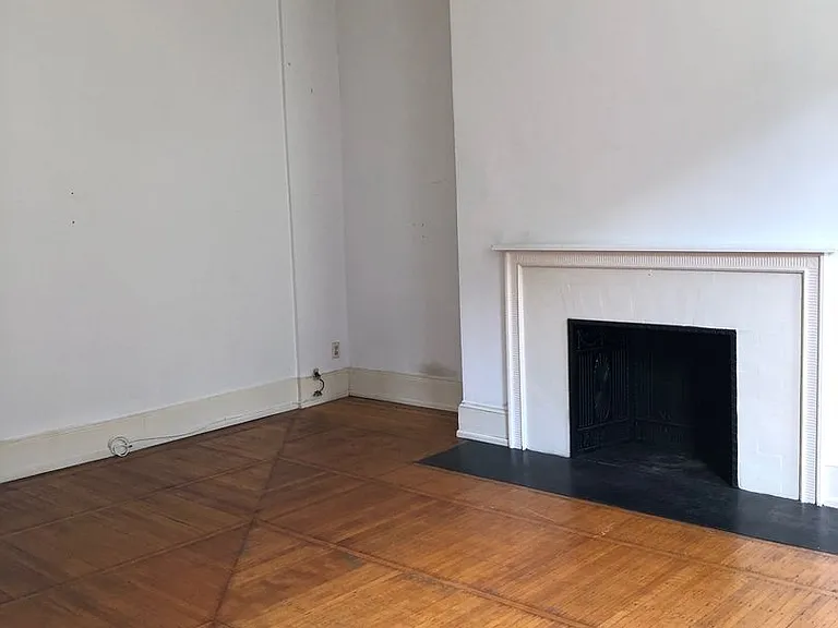 1623 Spruce Street — Photo 4