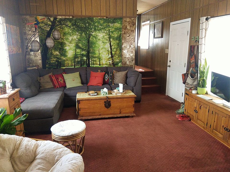 Living room has high ceiling