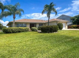 5207 88th St W, Bradenton, FL 34210