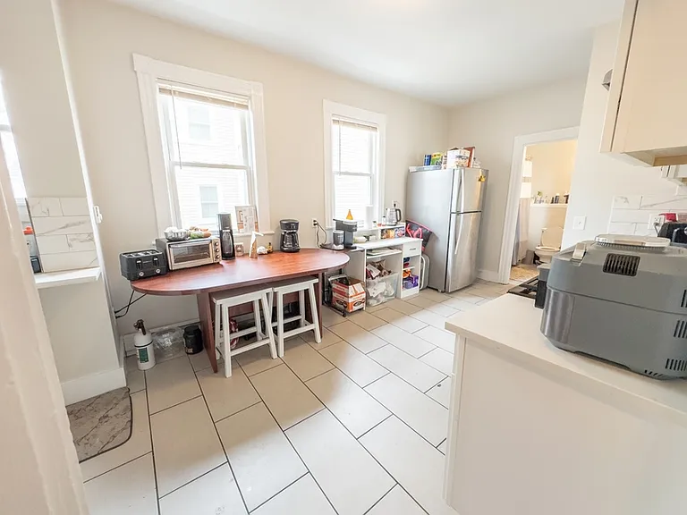 107 Columbia St #1 — Photo 3
