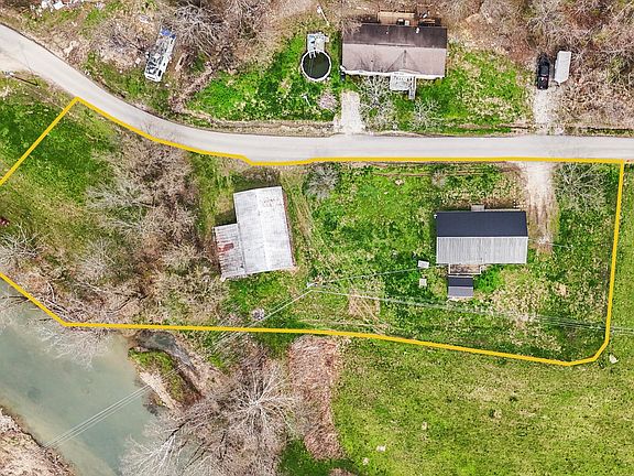 3rd image of 519 Abners Mill Rd