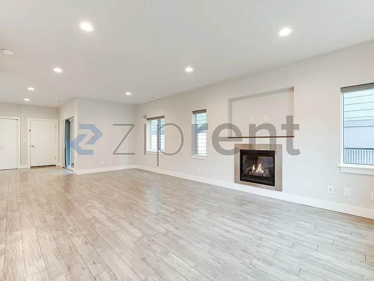 12220 SE 251st Pl — Photo 2
