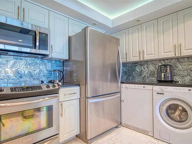 3550 Galt Ocean Dr #1808 — Photo 5