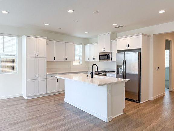 Large Island with seating for casual dining