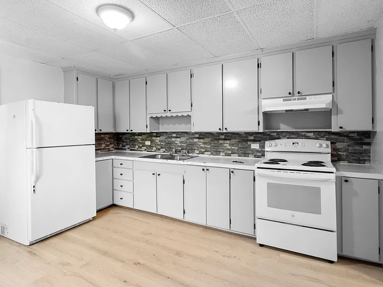 30 Granite St — Photo 17