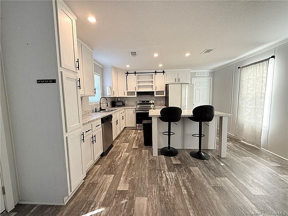 5th image of 1372 Saddlewood Dr
