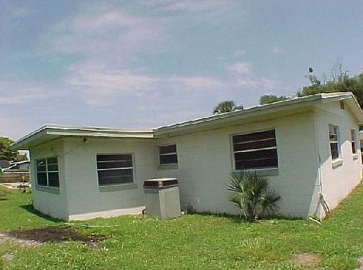5th image of 708 Ibsen Ave