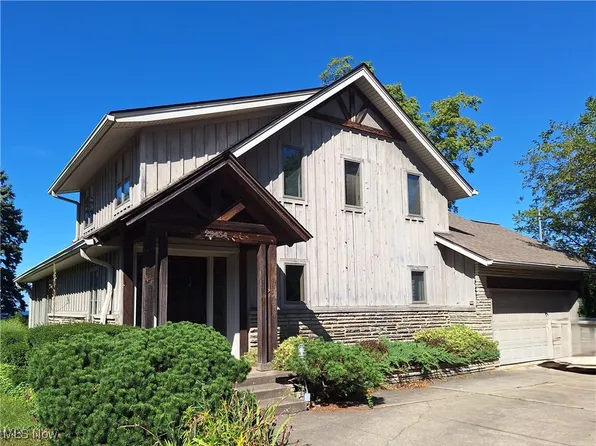 29434 Lake Rd, Bay Village, OH 44140