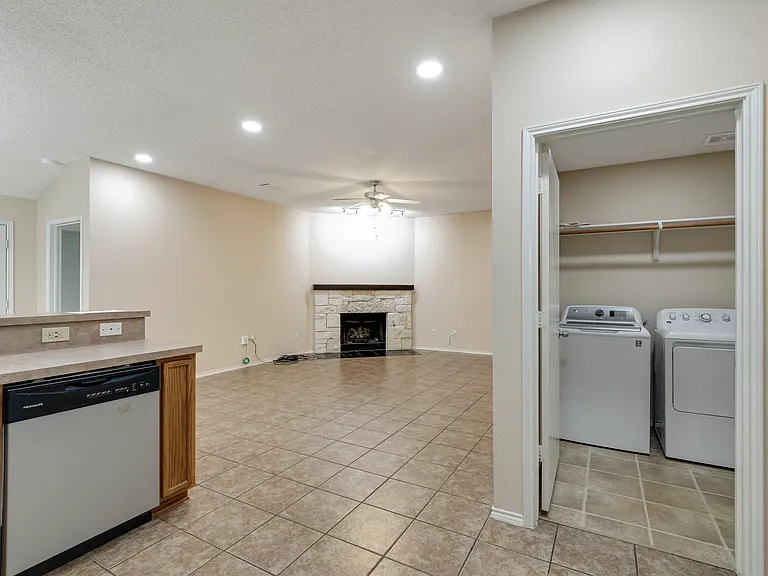 9905 Tyler Dr — Photo 19