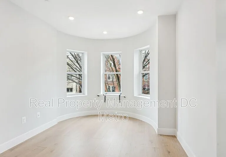 1112 6th St NW #NW — Photo 5