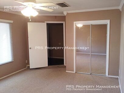 4th image of 1608 E La Donna Ln
