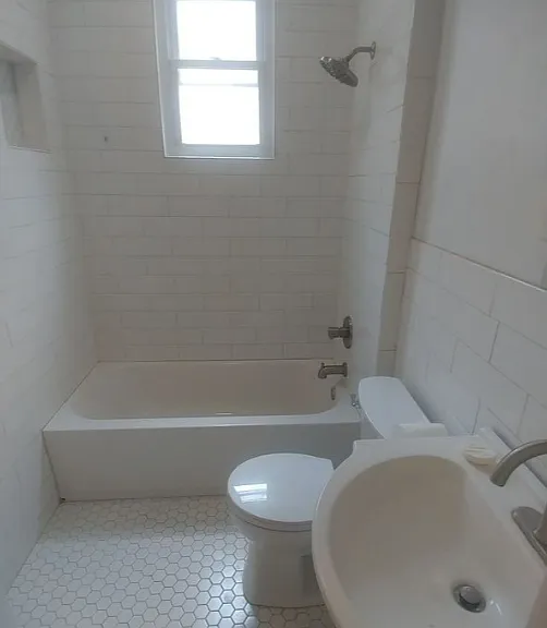 411 W Mistletoe Ave — Photo 8