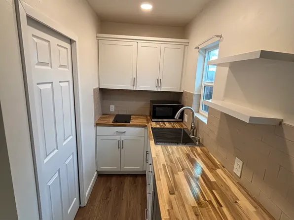 2945 E Barnwell St, Oceanside, CA 92054
