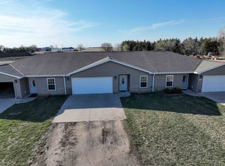 519 Oak St, David City, NE 68632