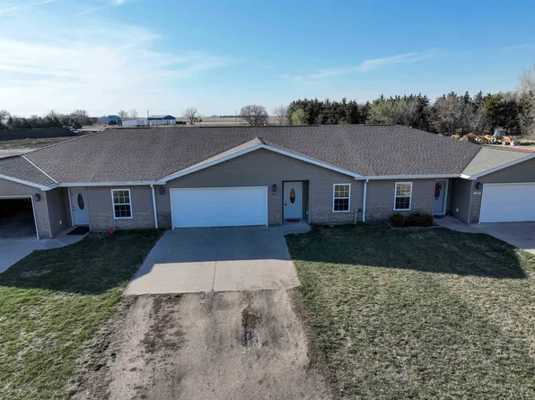 519 Oak St, David City, NE 68632