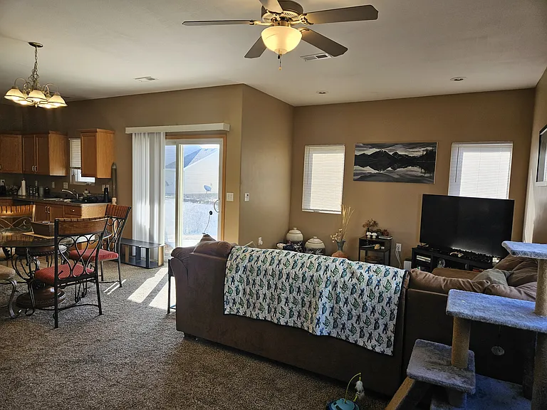 705 Walters Dr — Photo 3