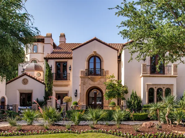704 Rochester Ln, Southlake, TX 76092