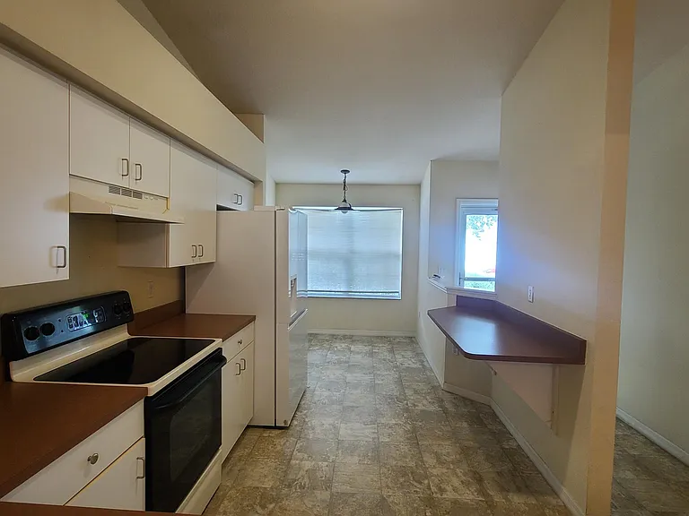 1018 Grand Hickory Cir — Photo 6