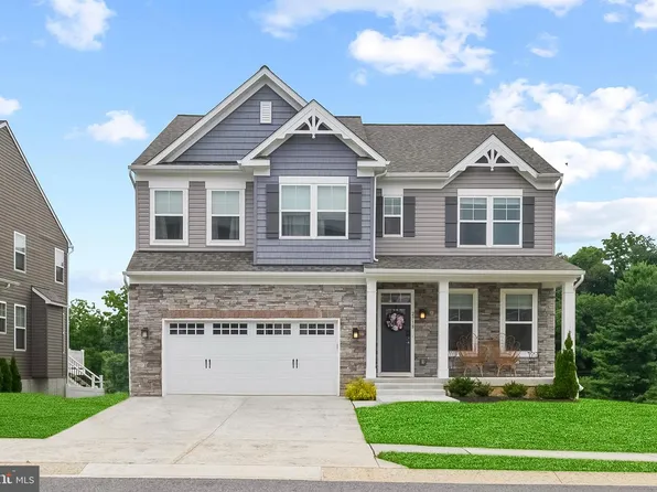 2718 Town View Cir, New Windsor, MD 21776