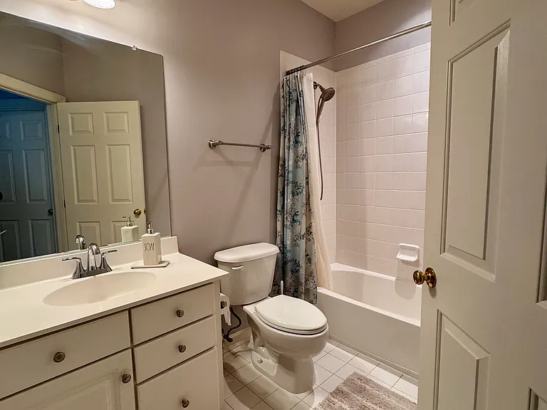 3670 Carriage Hill Dr — Photo 23