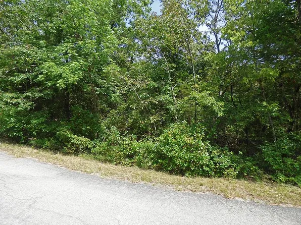 Isleta Dr, Cherokee Village, AR 72529