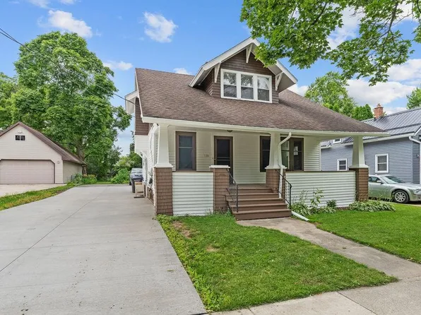 1101 N Leminwah St, Appleton, WI 54911