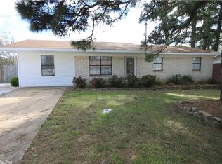 2215 McHenry Cir, Malvern, AR 72104